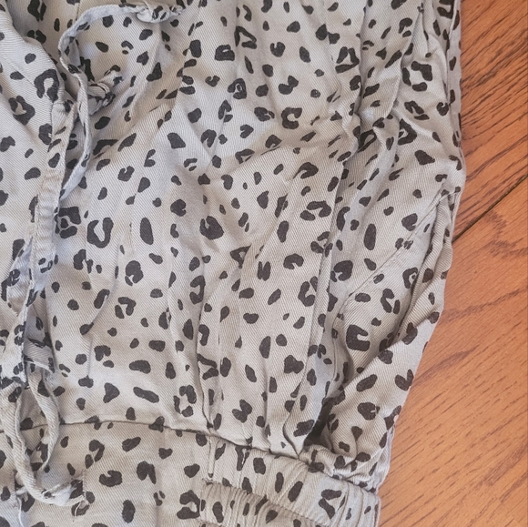 Aritzia Sunday Best Leopard Pants - Picture 5 of 5